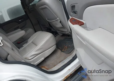 2009 Chevrolet Tahoe Ltz from USA, damaged, VIN 1GNFK33029R248011